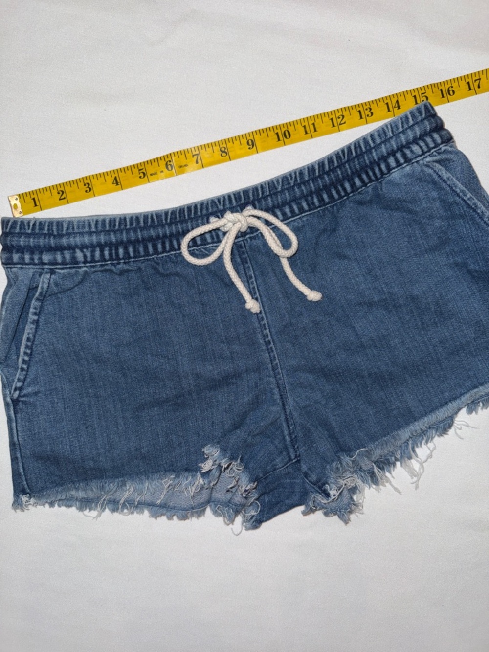 aerie Denim Frayed Drawstring Shorts • Blue • Size Medium EUC - Picture 8 of 11